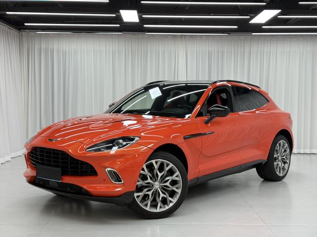 Aston Martin DBX 2024 4.0T V8