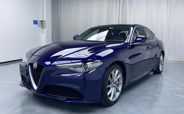 Giulia Giulia 2020 2.0T 280HP Deluxe
