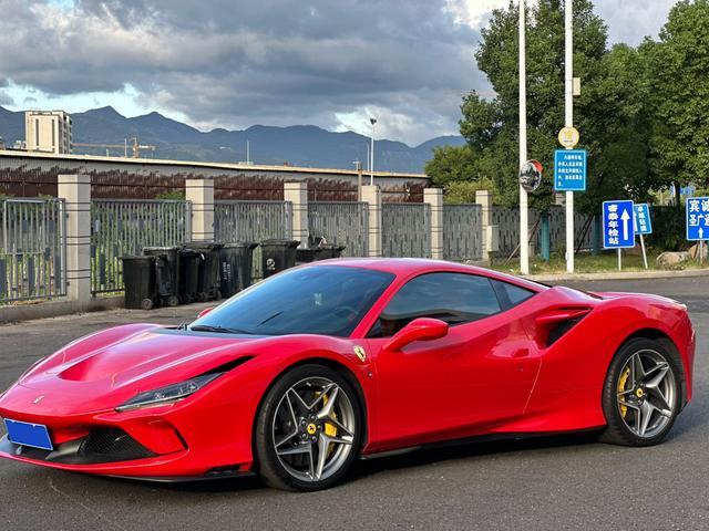 Ferrari F8 2019 Tributo 3.9T V8