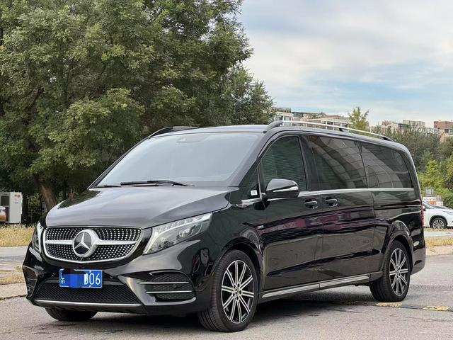 Mercedes-Benz V-Class 2022 V 260 L Long Wheelbase Premium