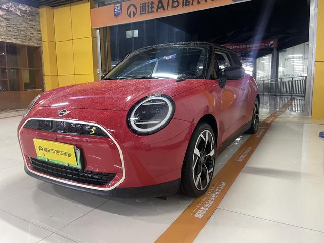 Electric MINI COOPER 2024 COOPER SE artist
