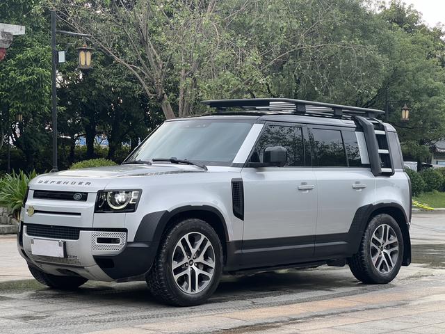 Defender 2020 110 P400 Dark Special Edition