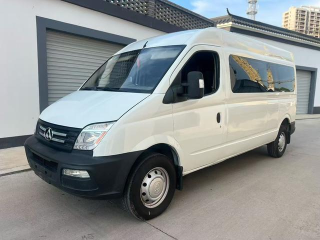 Xintu V80 2018 model 2018 model 2.5T 6-speed manual Aoyuntong facelifted long axis mid-top 7 seats