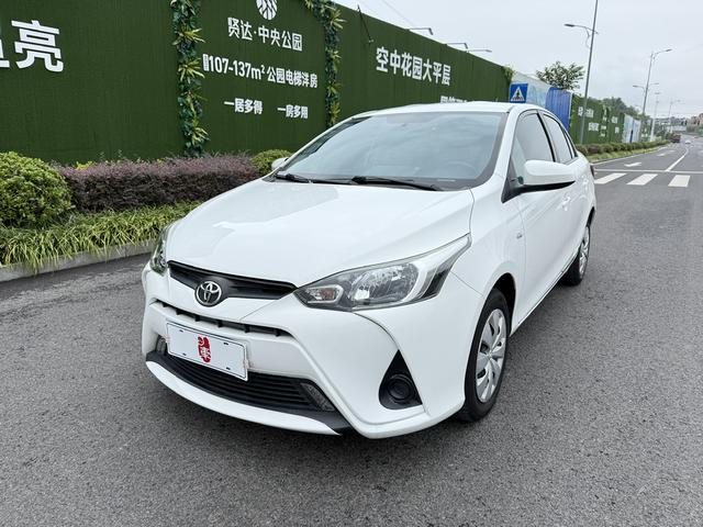 YARiS L Chiron 2017 1.5E CVT Phantom Edition