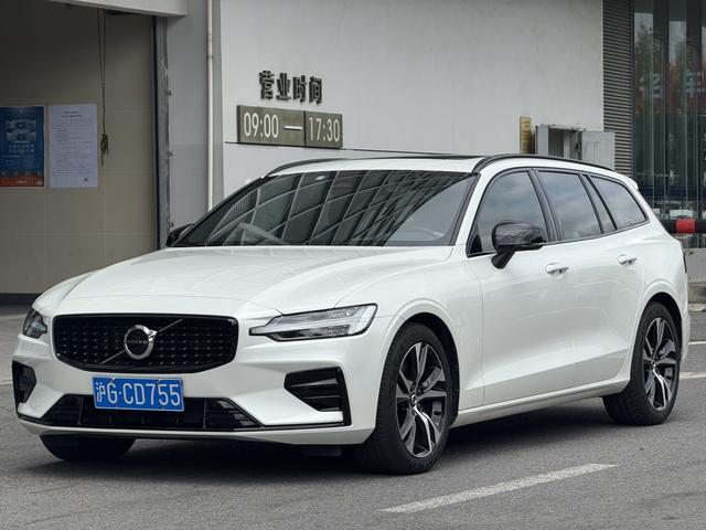 Volvo V60 2025 B5 Zhiyuan Sports Edition