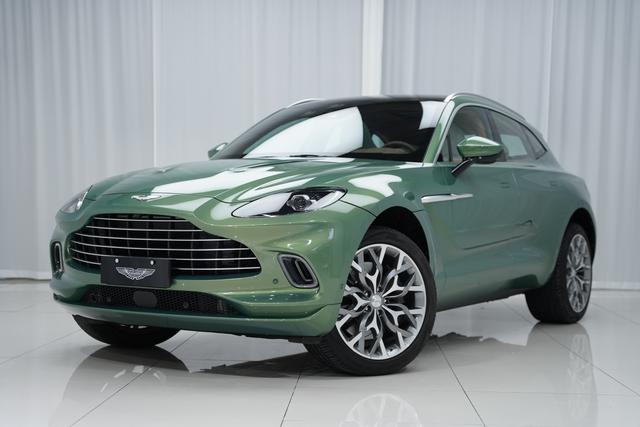 Aston Martin DBX 2022 3.0T STRAIGHT SIX