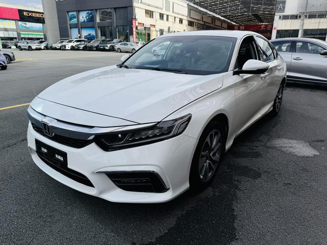 Insignia 2019 260TURBO Exquisite Edition National VI