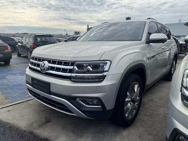 Touron 2017 380TSI 4WD Signature Edition