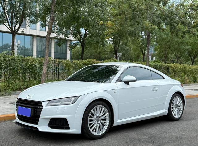 Audi TT 2017 TT Coupe 40 TFSI