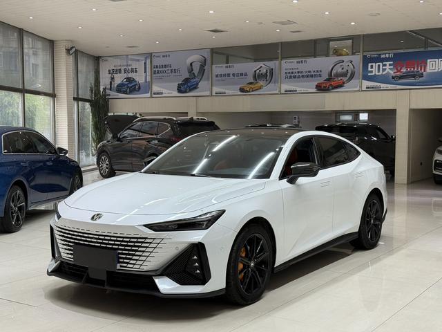 Changan UNI-V 2022 1.5T Intelligent Pilot Model