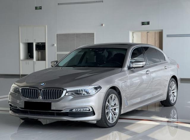 BMW 5 Series PHEV 2019 Modified 530Le Pioneer Edition