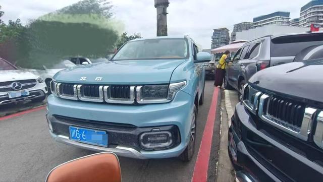 Beijing off-road BJ60 2022 2.0T automatic 11th edition seven-seater