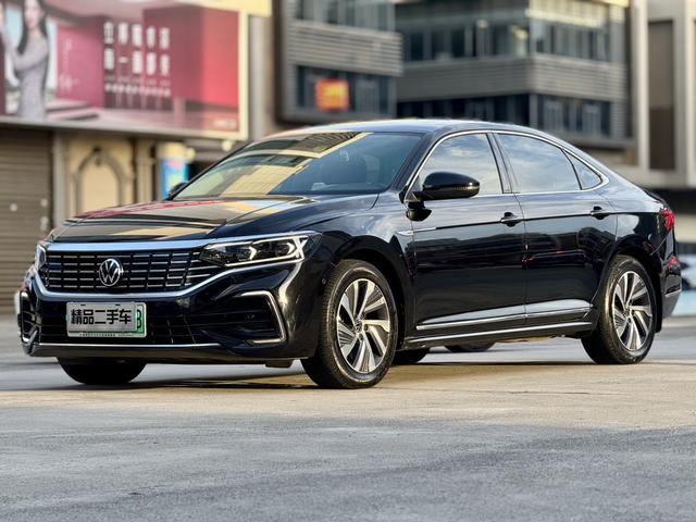 Passat PHEV 2022 430PHEV Hybrid Luxury Edition