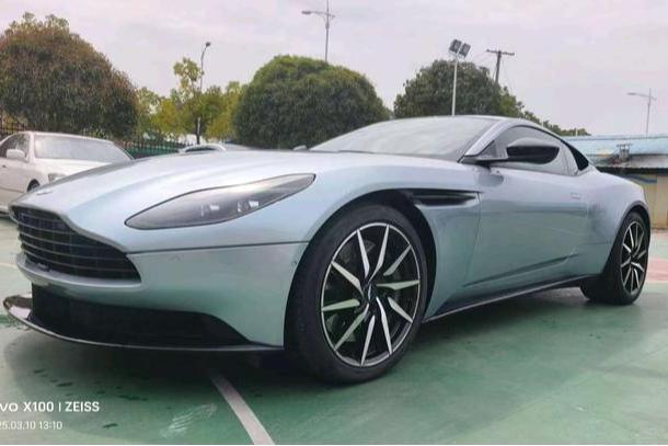 Aston Martin DB11 2019 4.0T V8 Coupe