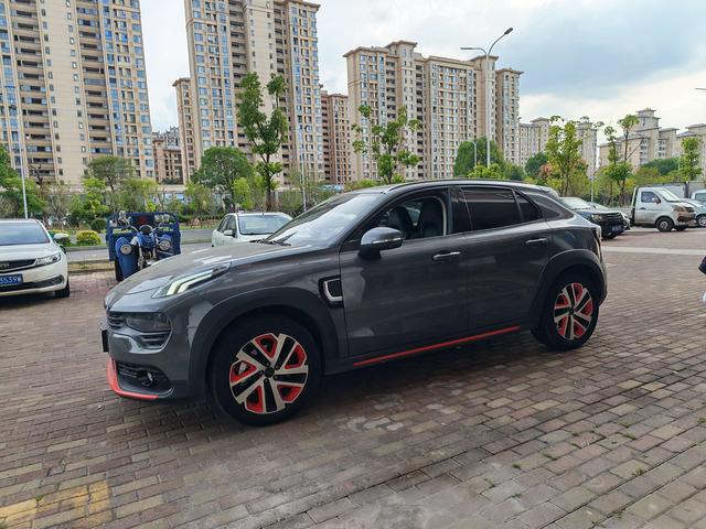 Lynk & Co. 02 PHEV 2021 1.5T Pro