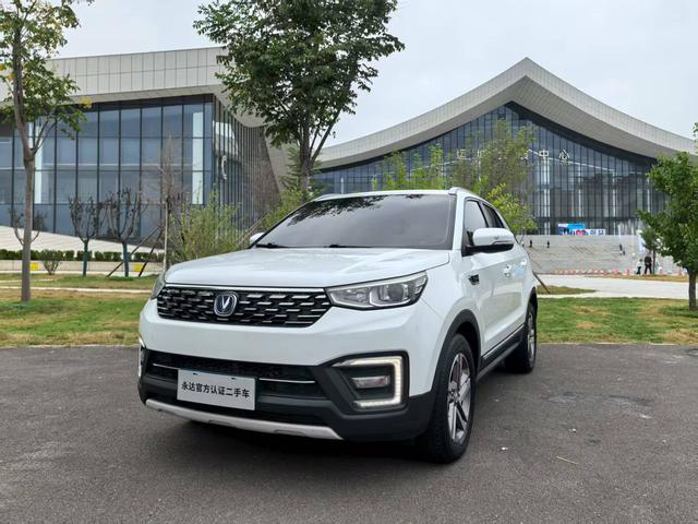 Changan CS55 2019 1.5T automatic dazzling color type country VI