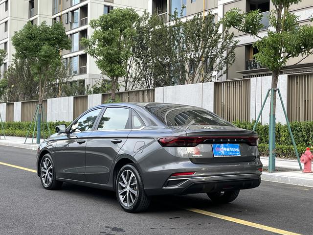 Фото машины 24