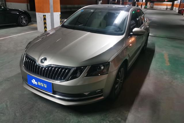 Octavia 2020 Model ZI230 DSG Smart Travel Deluxe Edition