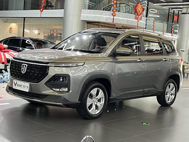 Baojun 530 2020 1.5T CVT luxury interconnected 7-seater