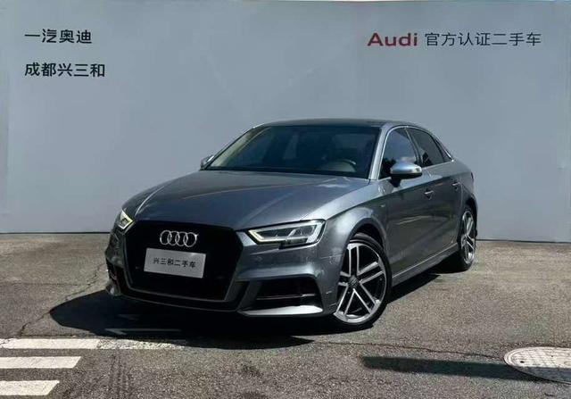 Audi A3 2018 30th Anniversary Year Limousine 40 TFSI Sport