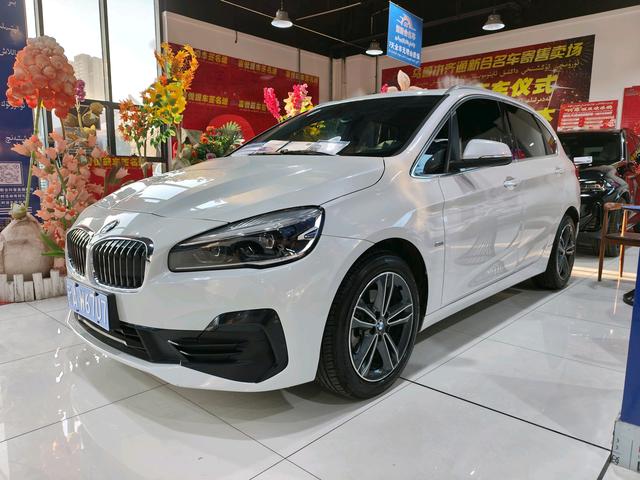 BMW 2 Series station wagon 2018 218i Exclusive sports suit