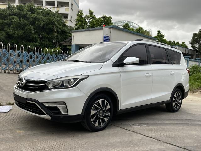 Changan Auchan A800 2017 1.6L manual value-for-money type