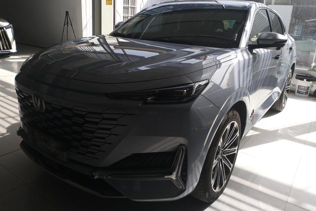 Changan UNI-K Intelligent Electric iDD 2022 Blue Whale iDD 1.5T 130km Premium
