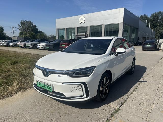Beijing EU5 2018 R550 Smart Tide Edition