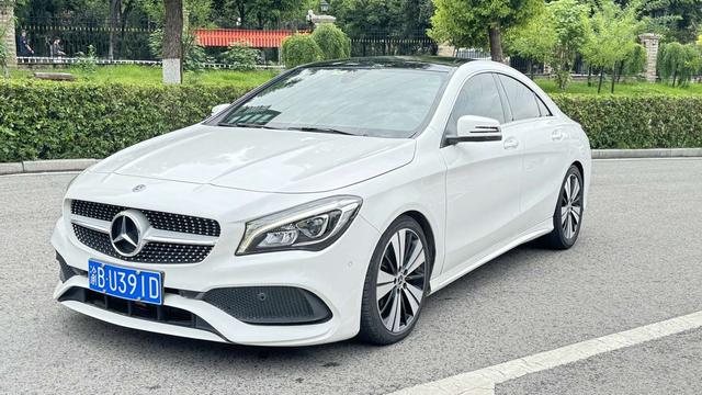 Mercedes-Benz CLA 2018 CLA 200 Style