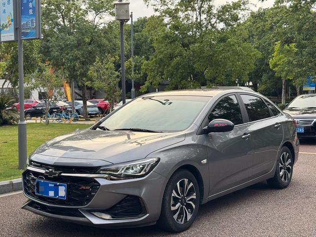 Cruze 2022 Light Hybrid RS 330T Automatic Fun Version