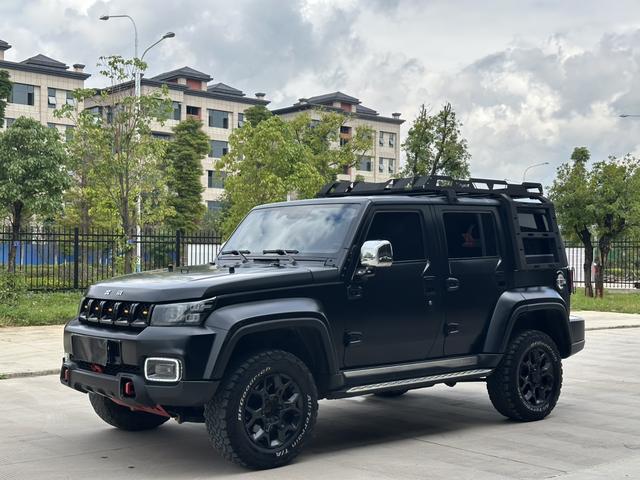Beijing off-road BJ40 2021 2.0D automatic four-wheel drive blade hero version knight type