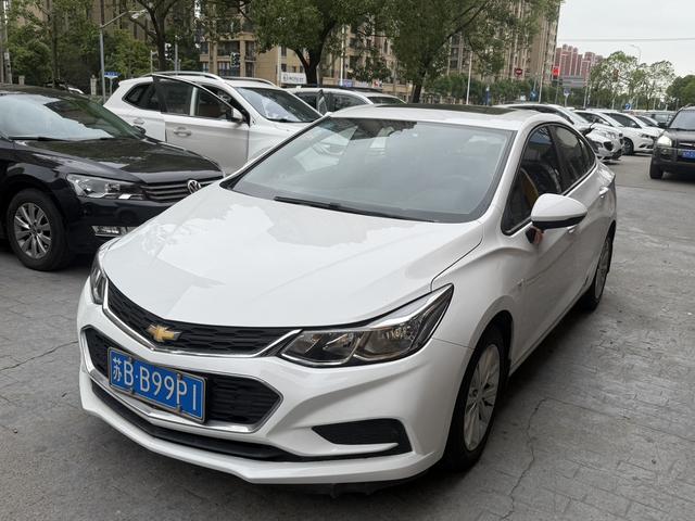 Cruze 2017 1.5L Automatic Pioneer Sunroof Edition