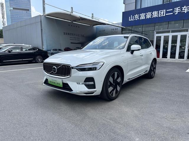 Volvo XC60 PHEV 2025 T8 four-wheel drive long battery life Zhiya Deluxe Edition