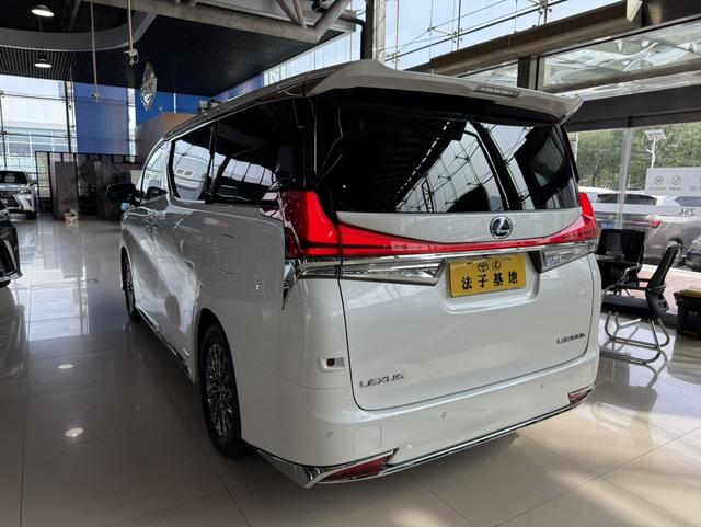 Фото машины 24