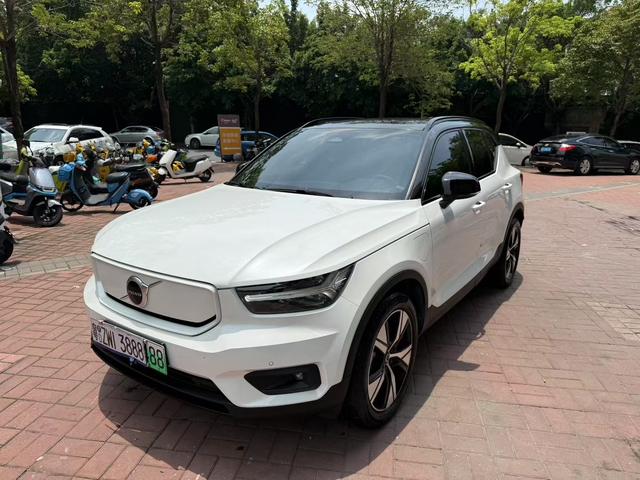 Volvo XC40 EV 2022 four-wheel drive high-performance version PRO