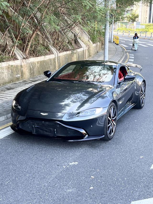 Vantage 2020 4.0T V8 Coupe
