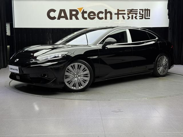 Denza Z9GT DM 2024 1100 four-wheel drive Ultra version