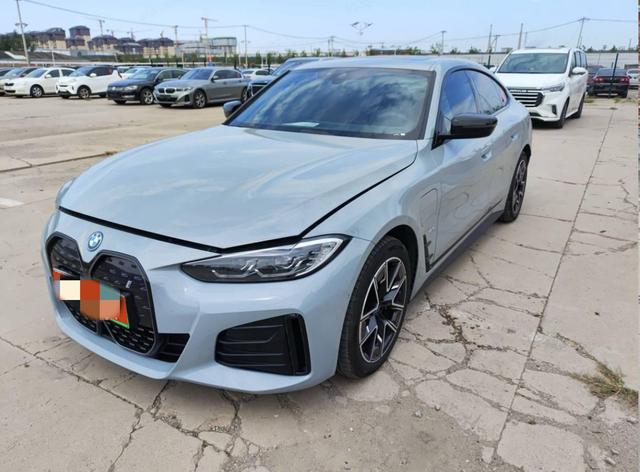 BMW i4 2022 eDrive40