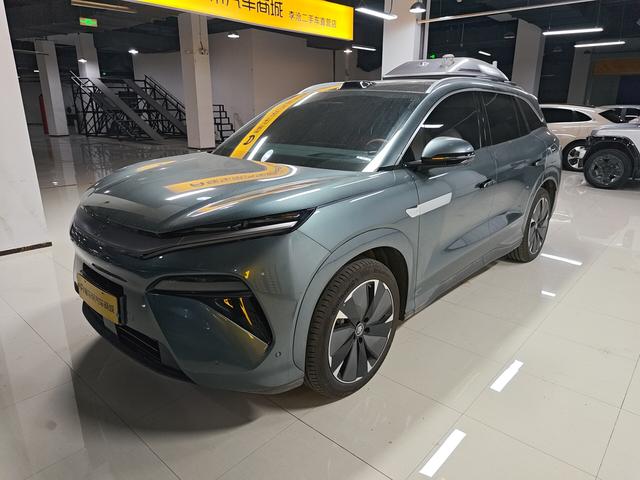 Tang L DM 2025 DM-p 175KM four-wheel drive drone player version