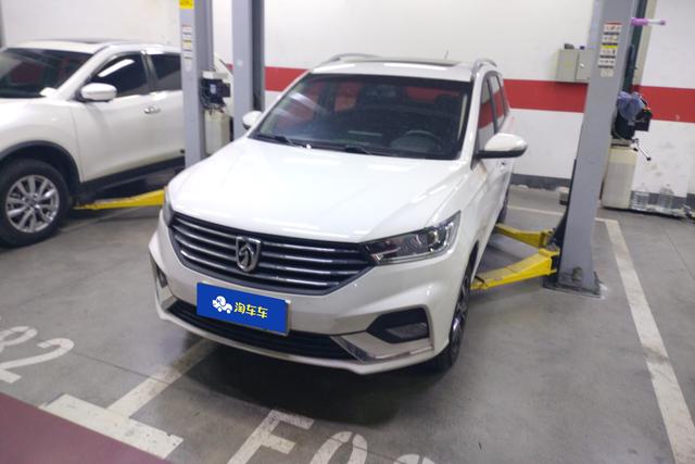 Baojun 360 2018 1.5L manual luxury