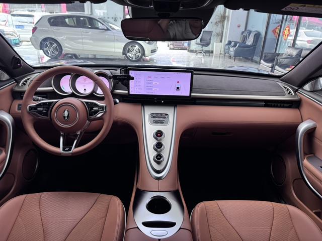 Фото машины 24