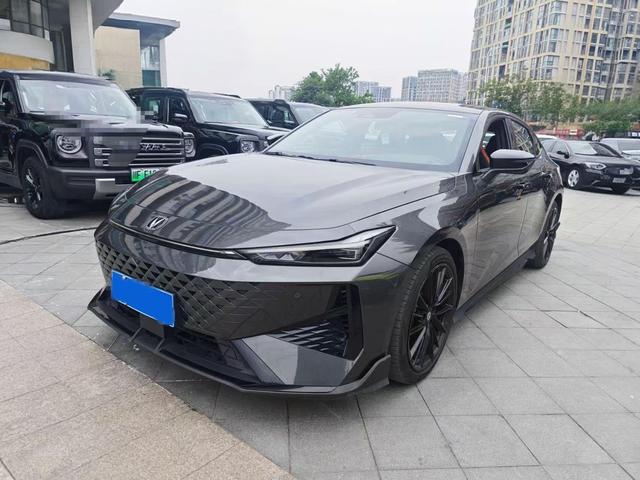 Changan UNI-V 2024 1.5T Premium Sports Type