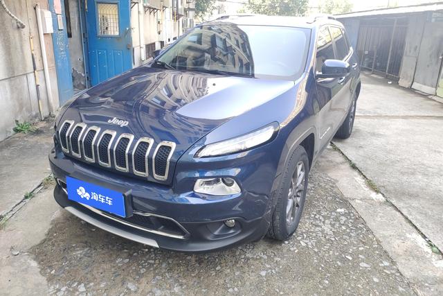Free Light 2020 2.0L two-wheel drive classic sports version