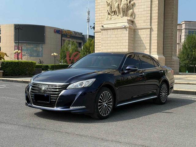 Crown 2018 2.0T Sport