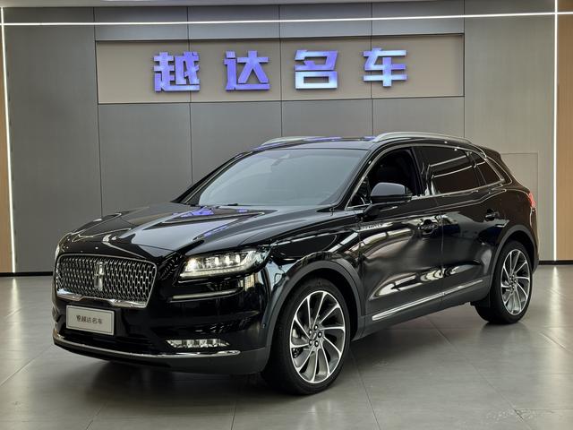 Voyager 2022 2.7T 4WD Premium