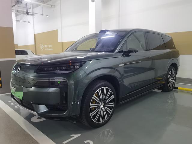 Denza N9 DM 2025 flagship model