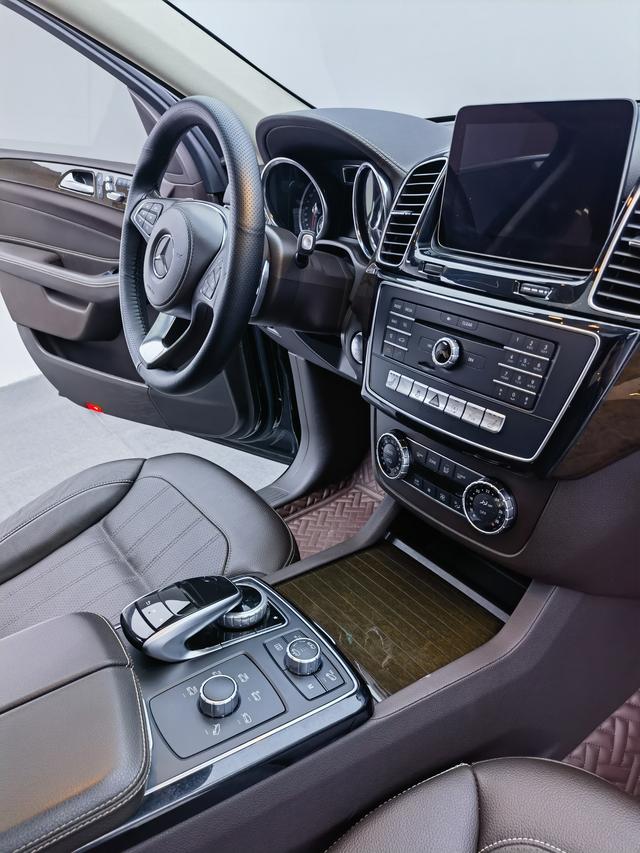 Фото машины 10