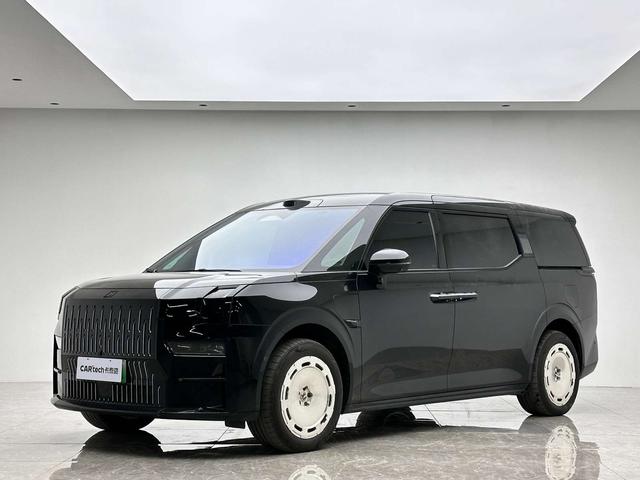 ZEEKR 009 2024 six-seater executive edition four-wheel drive 108kWh
