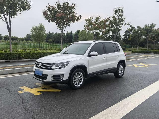 Tiguan 2017 300TSI automatic two-wheel drive Silk Road fashion edition