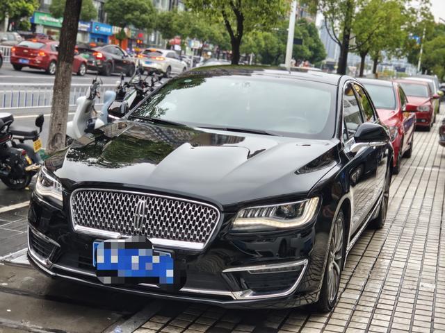 Lincoln MKZ 2018 2.0T Zunya Edition